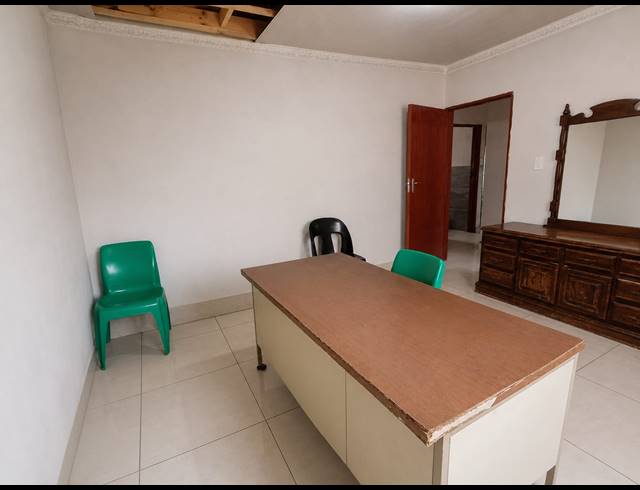 4 BEDROOM HOUSE FOR SALE IN MEYERTON PARK